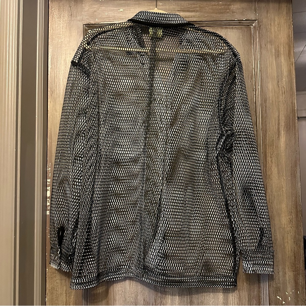 Neoity Mesh Button-up Top - Picture 2 of 4